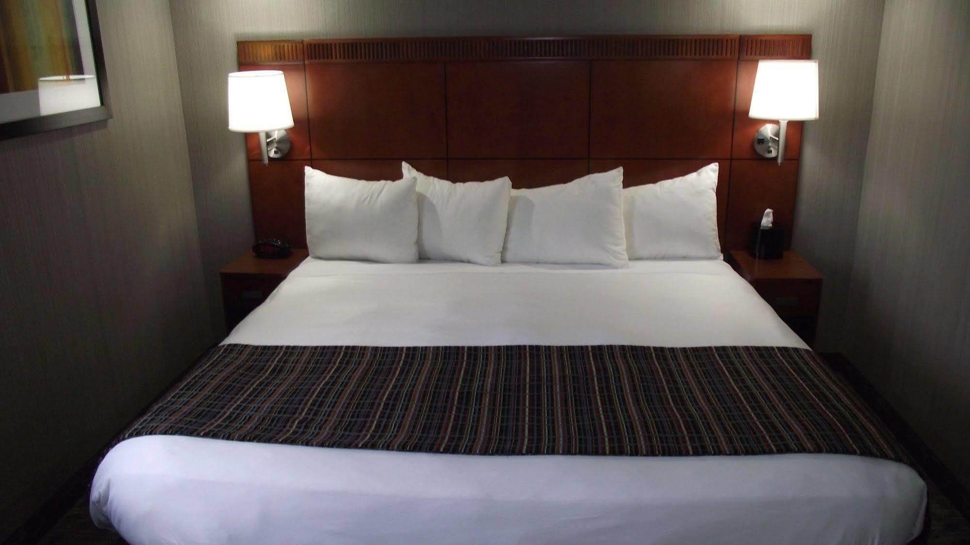 Country Inn & Suites By Radisson, Delta Park North Portland Buitenkant foto