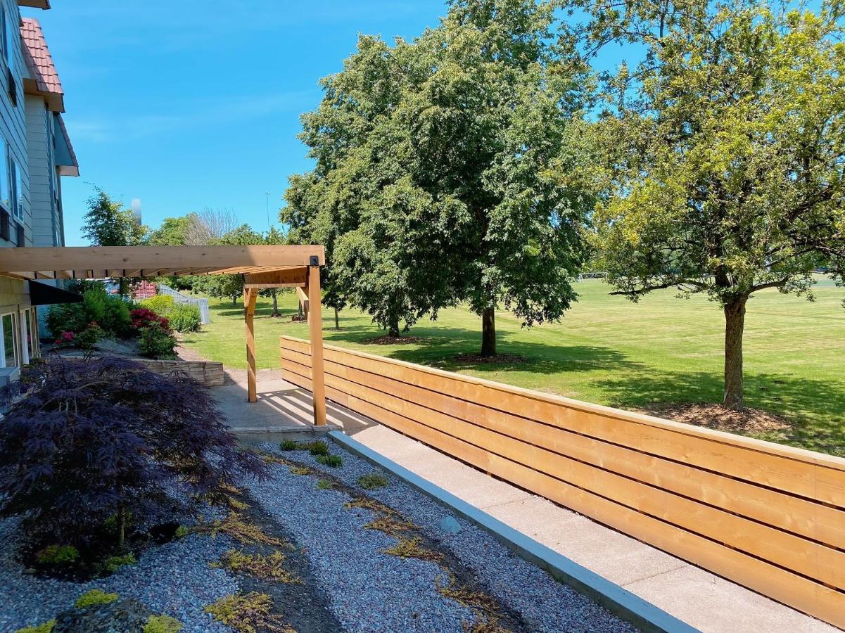Country Inn & Suites By Radisson, Delta Park North Portland Buitenkant foto